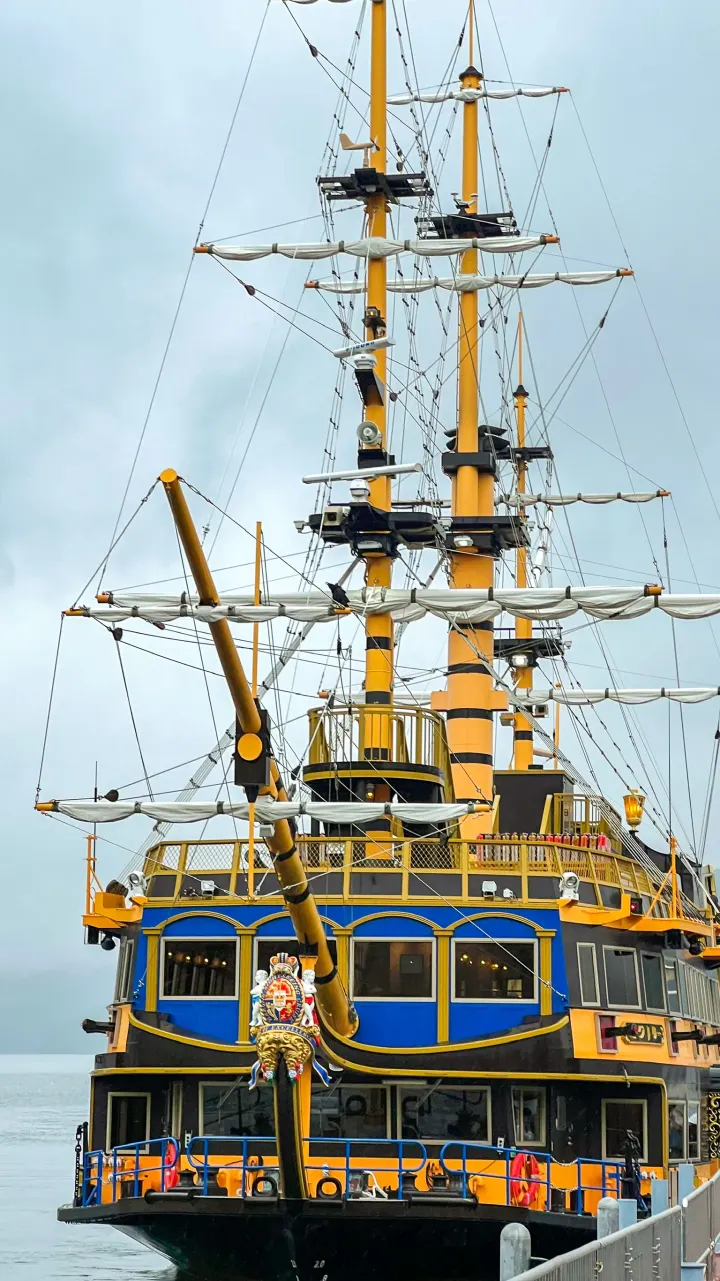 Piratenschiff am Ashi-See, Hakone